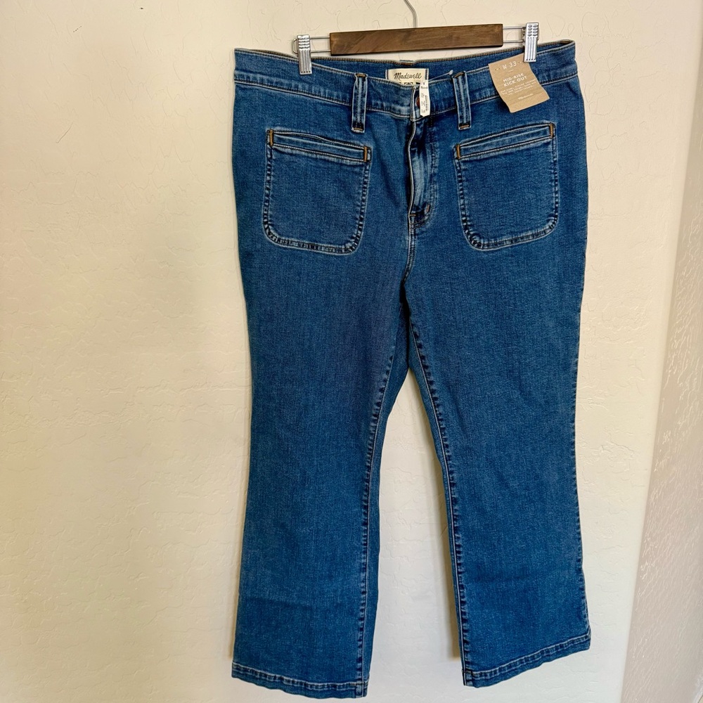 Madewell kick Out flare crop Jean size 33